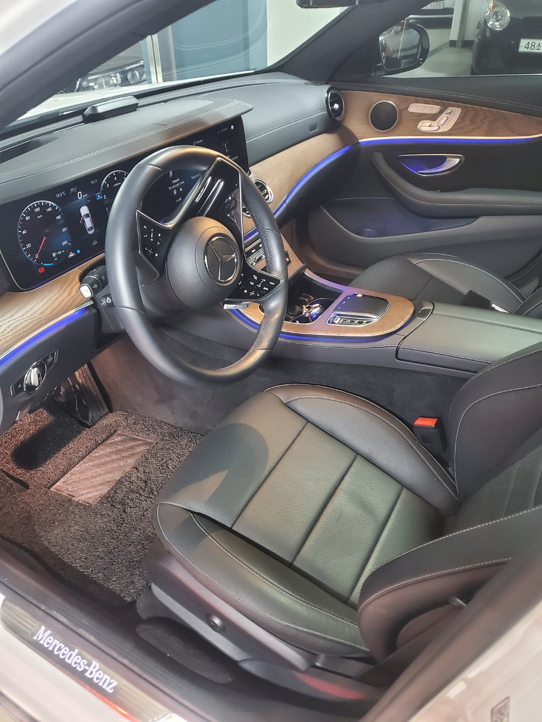 gts6zl0ngjy.jpg